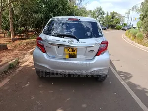 Toyota Vitz 2016 Silver
