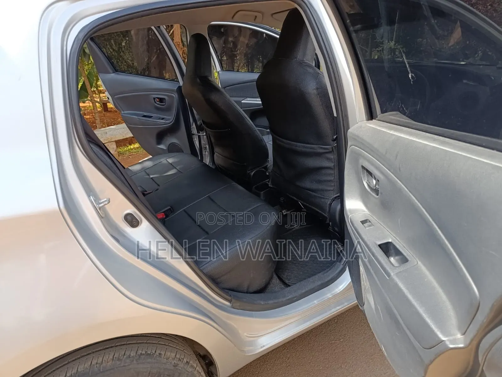 Toyota Vitz 2016 Silver