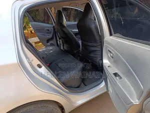 Toyota Vitz 2016 Silver