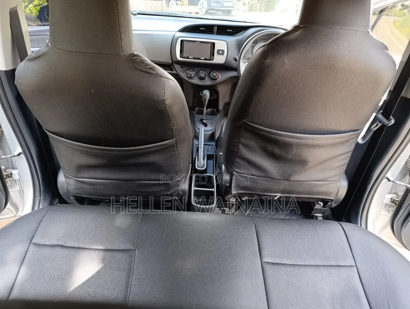 Toyota Vitz 2016 Silver