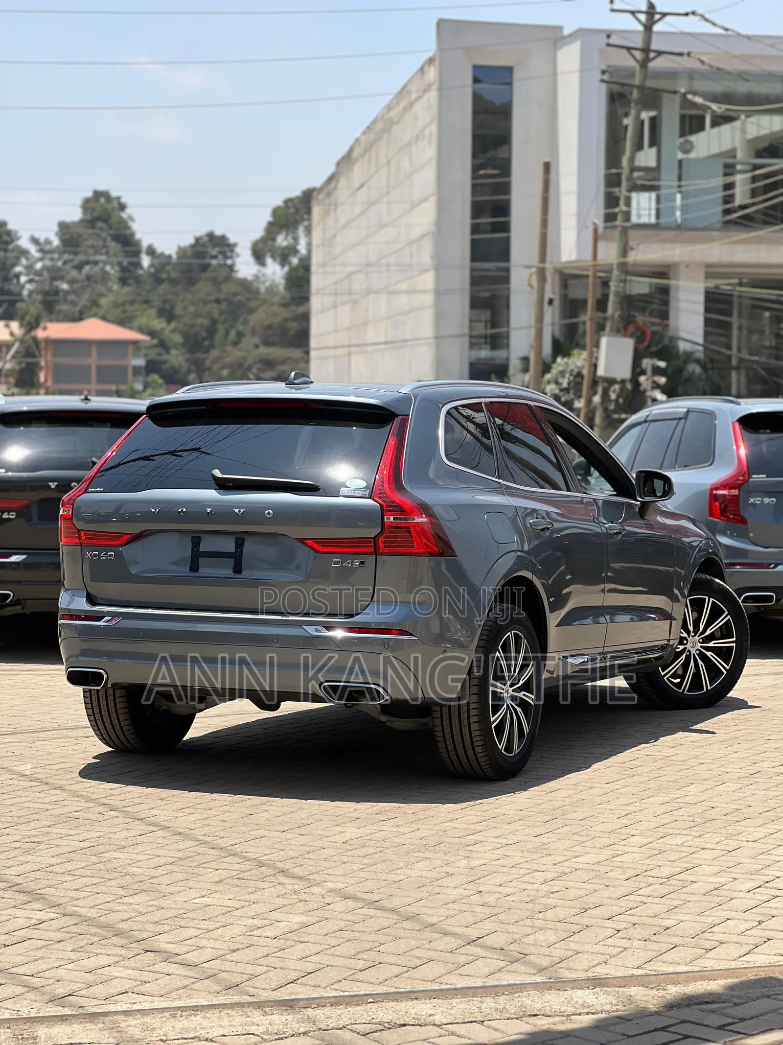 Volvo XC60 2019 Gray