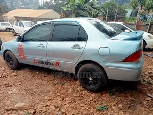 Mitsubishi Lancer 2000 Blue