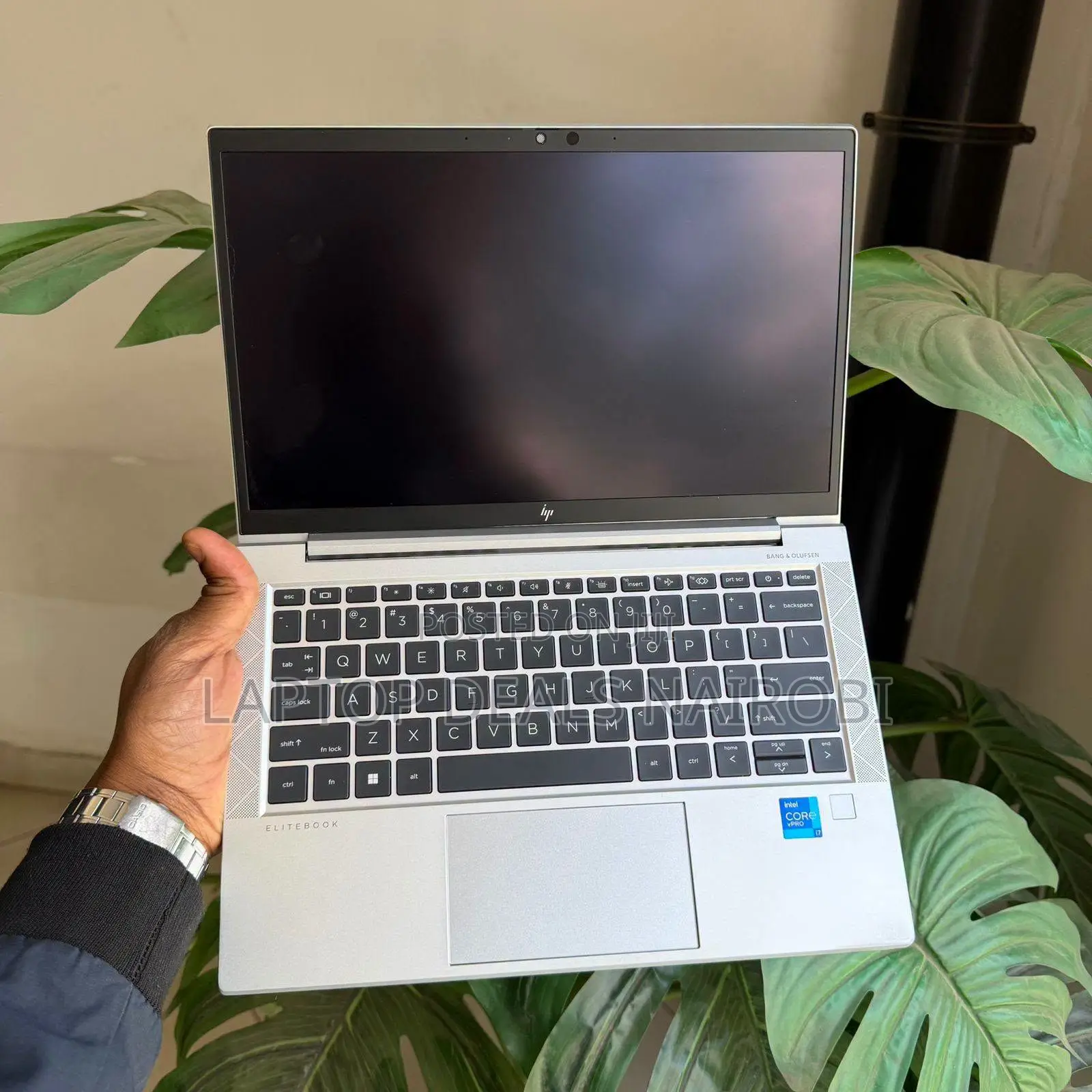 Laptop HP EliteBook 830 G8 16GB Intel Core i7 SSD 512GB
