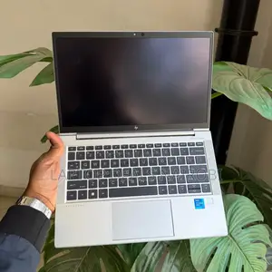 Laptop HP EliteBook 830 G8 16GB Intel Core i7 SSD 512GB