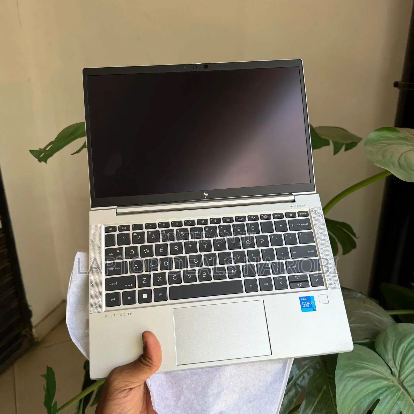 Laptop HP EliteBook 830 G8 16GB Intel Core i7 SSD 512GB