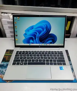 Laptop HP EliteBook 830 G8 16GB Intel Core i7 SSD 512GB