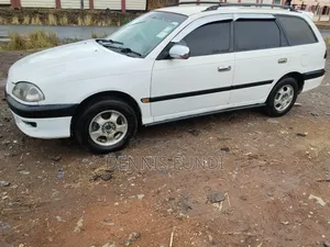Toyota Caldina 2001 White