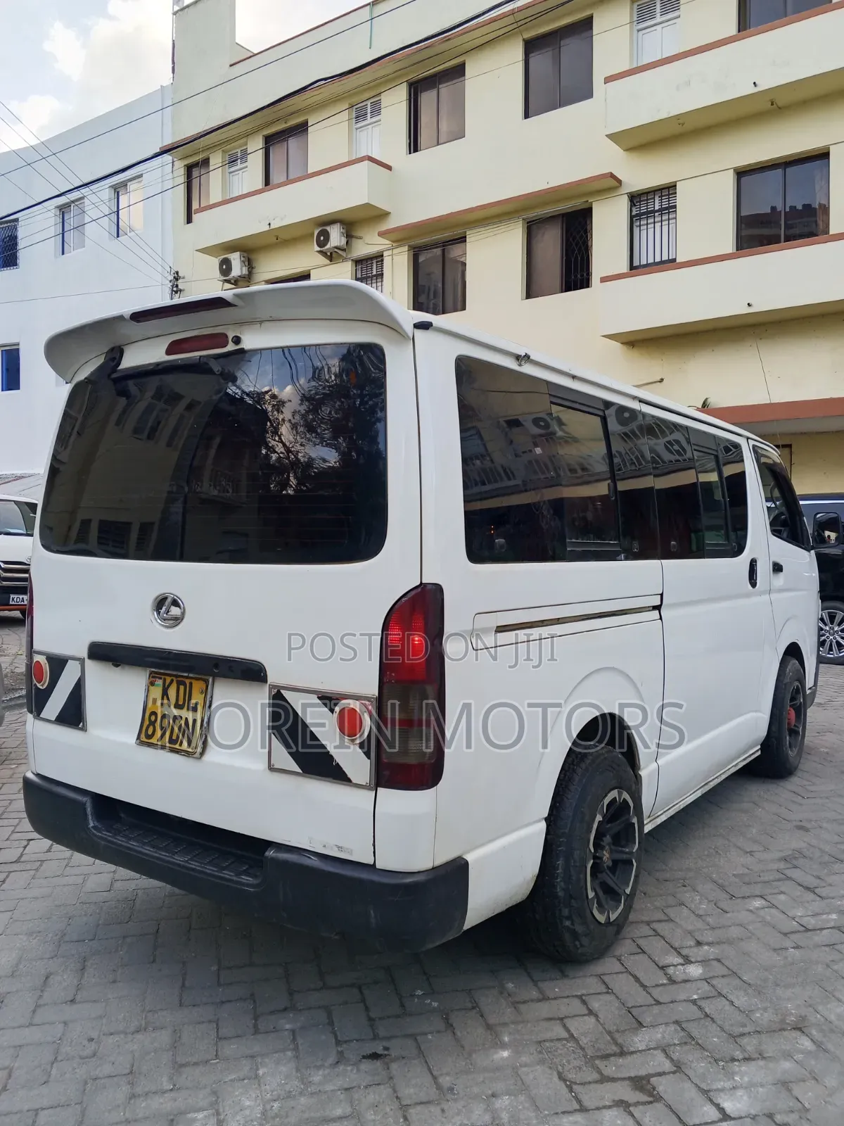Toyota HiAce 2017 White