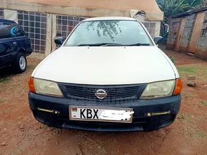 Nissan Advan 2006 White