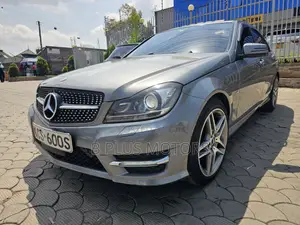 Mercedes-Benz C200 2012 Gray