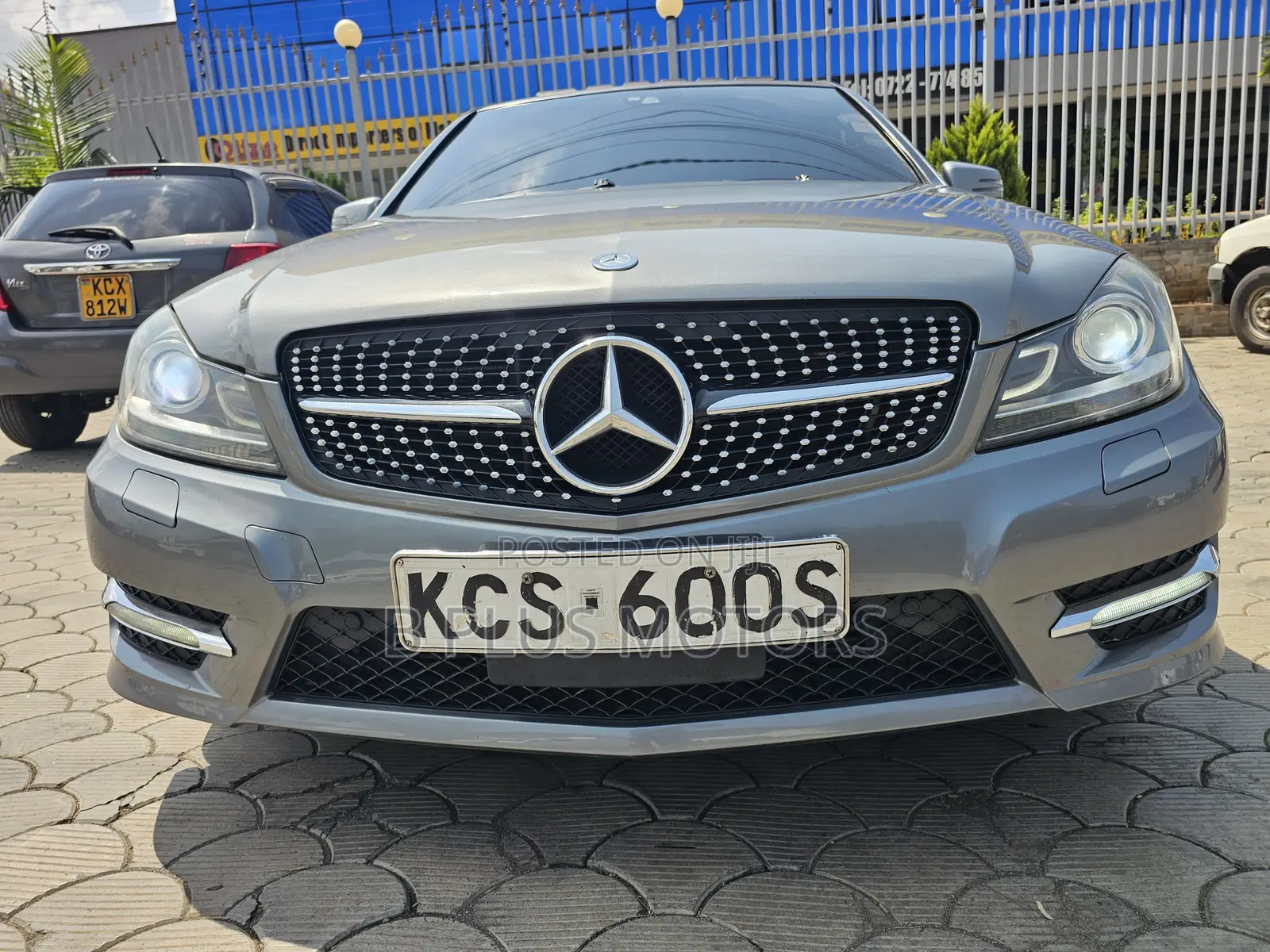 Mercedes-Benz C200 2012 Gray