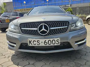 Mercedes-Benz C200 2012 Gray