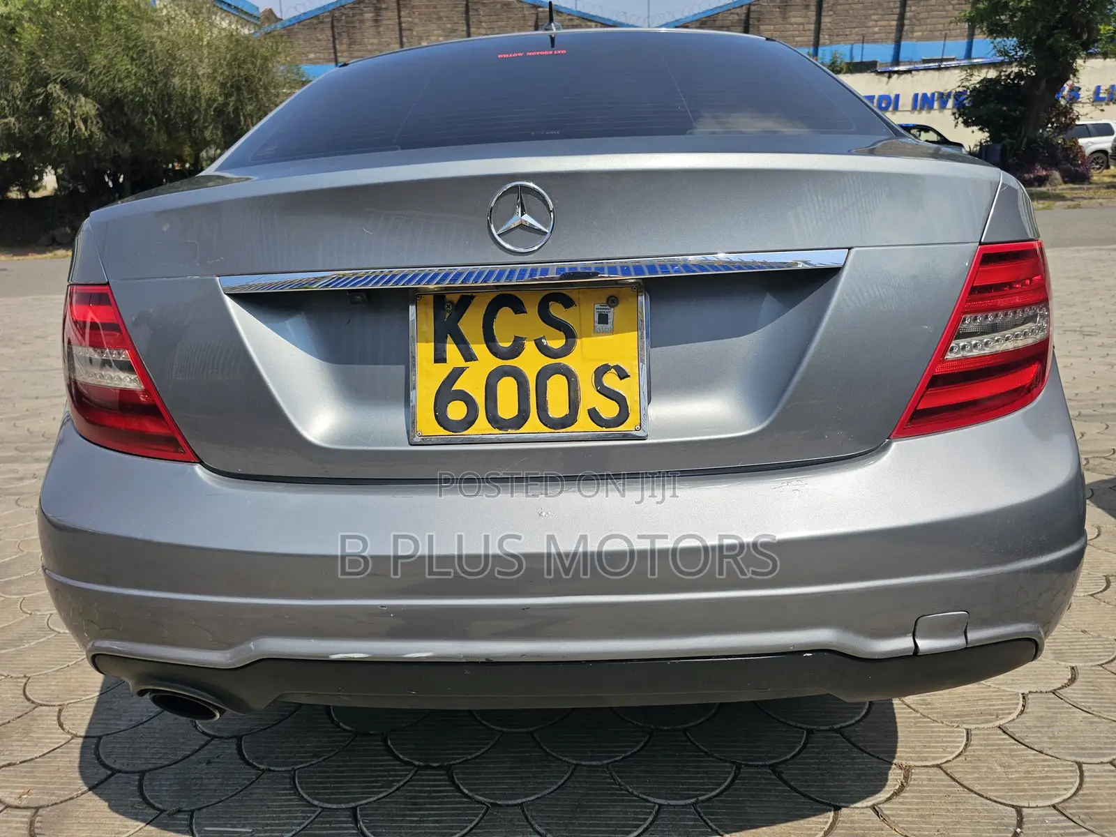 Mercedes-Benz C200 2012 Gray