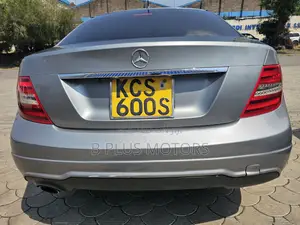 Mercedes-Benz C200 2012 Gray