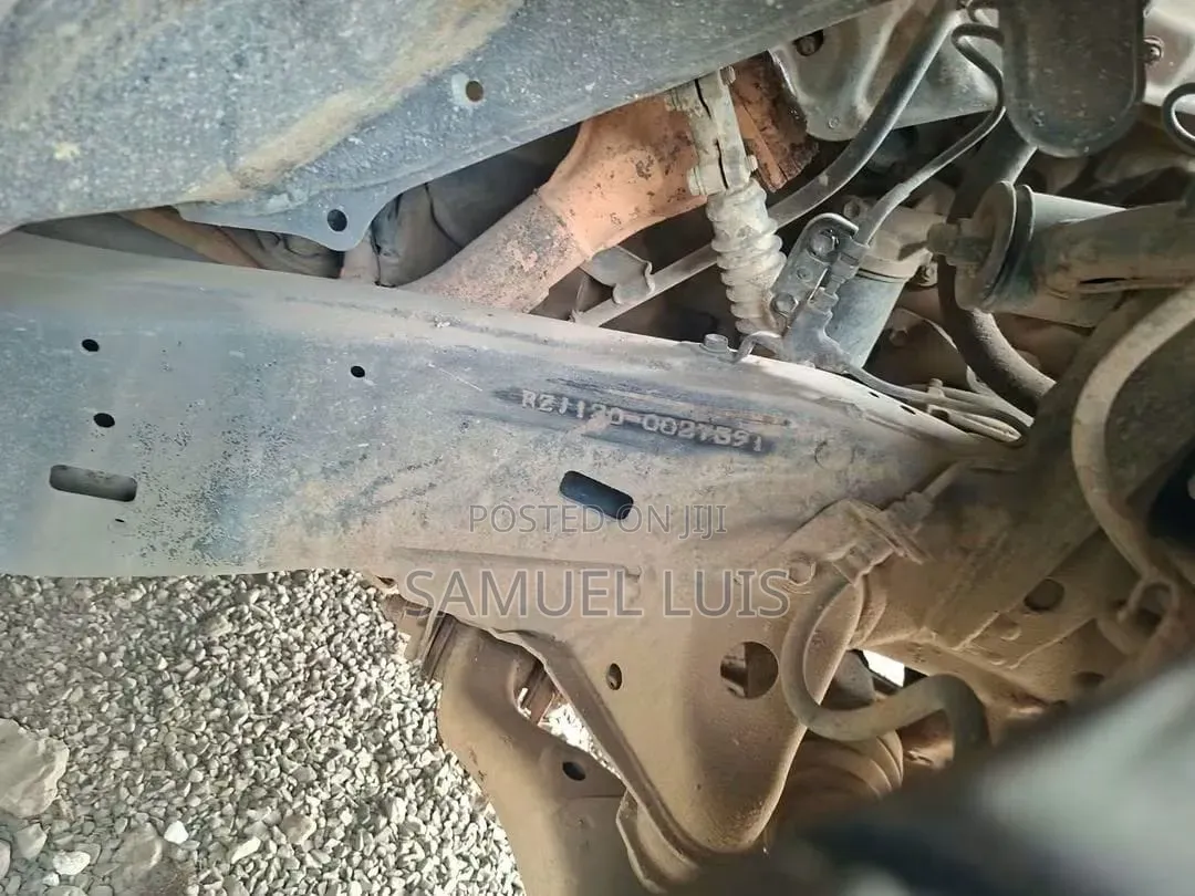 Toyota Land Cruiser Prado 2005 Gold