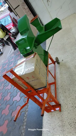 Multipurpose Agricultural Silage Chopper and Feed Crusher With Engine