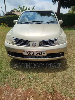 Nissan Tiida 1.5L 16V 2010 Gold