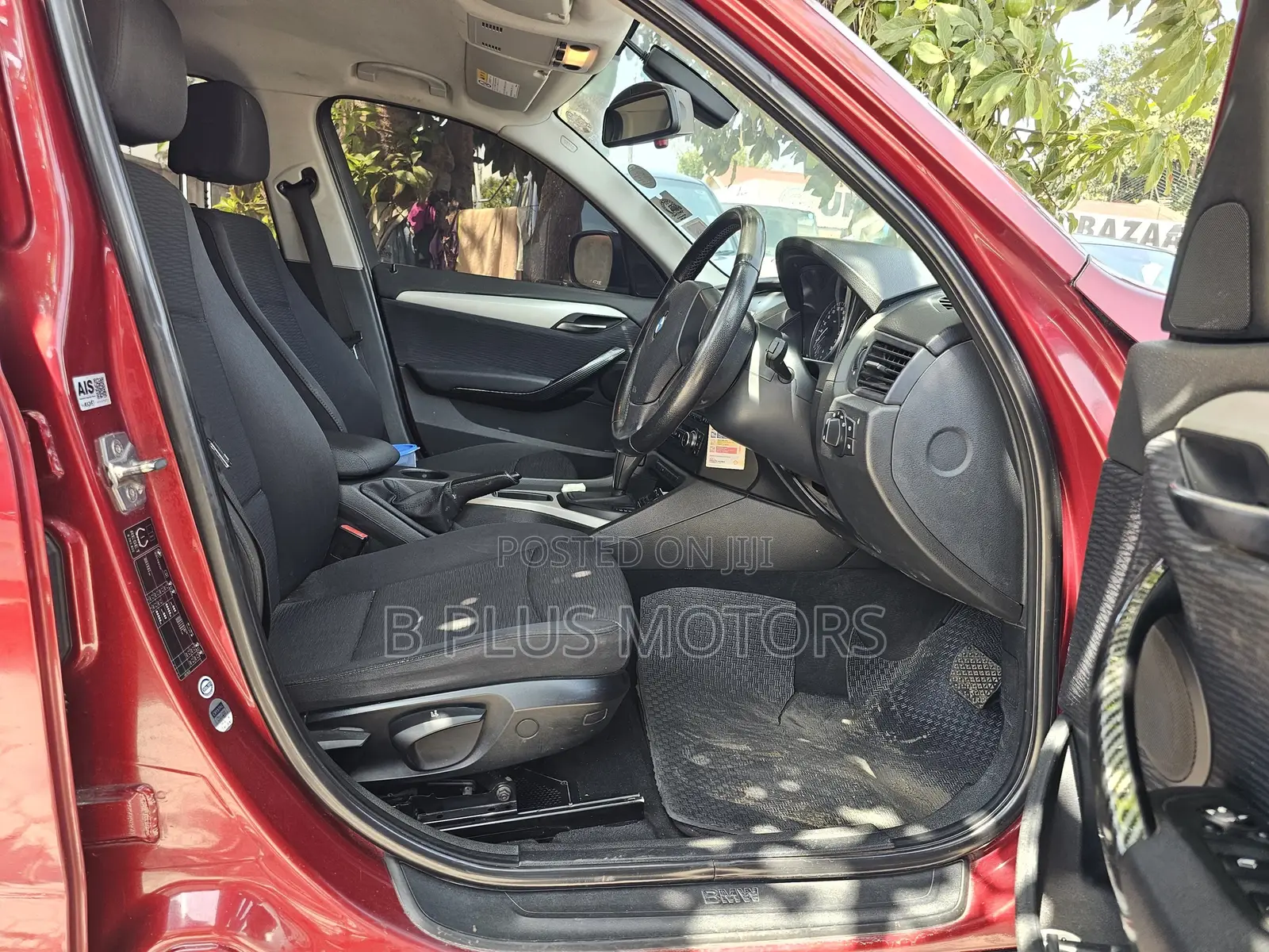 BMW X1 2011 Maroon