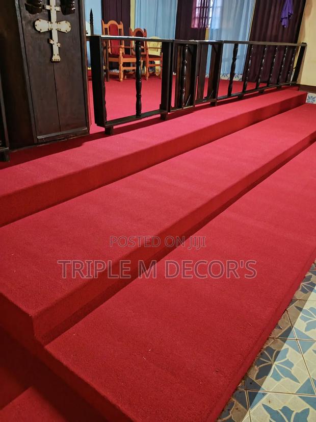 Solid Red 4mm Delta Floor Carpet for Church Stage - thumbnail 2