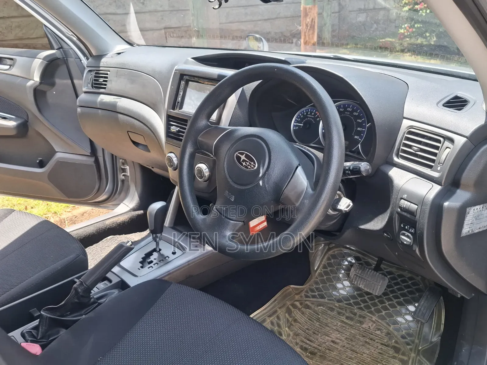 Subaru Forester 2.0D X 2012 Silver