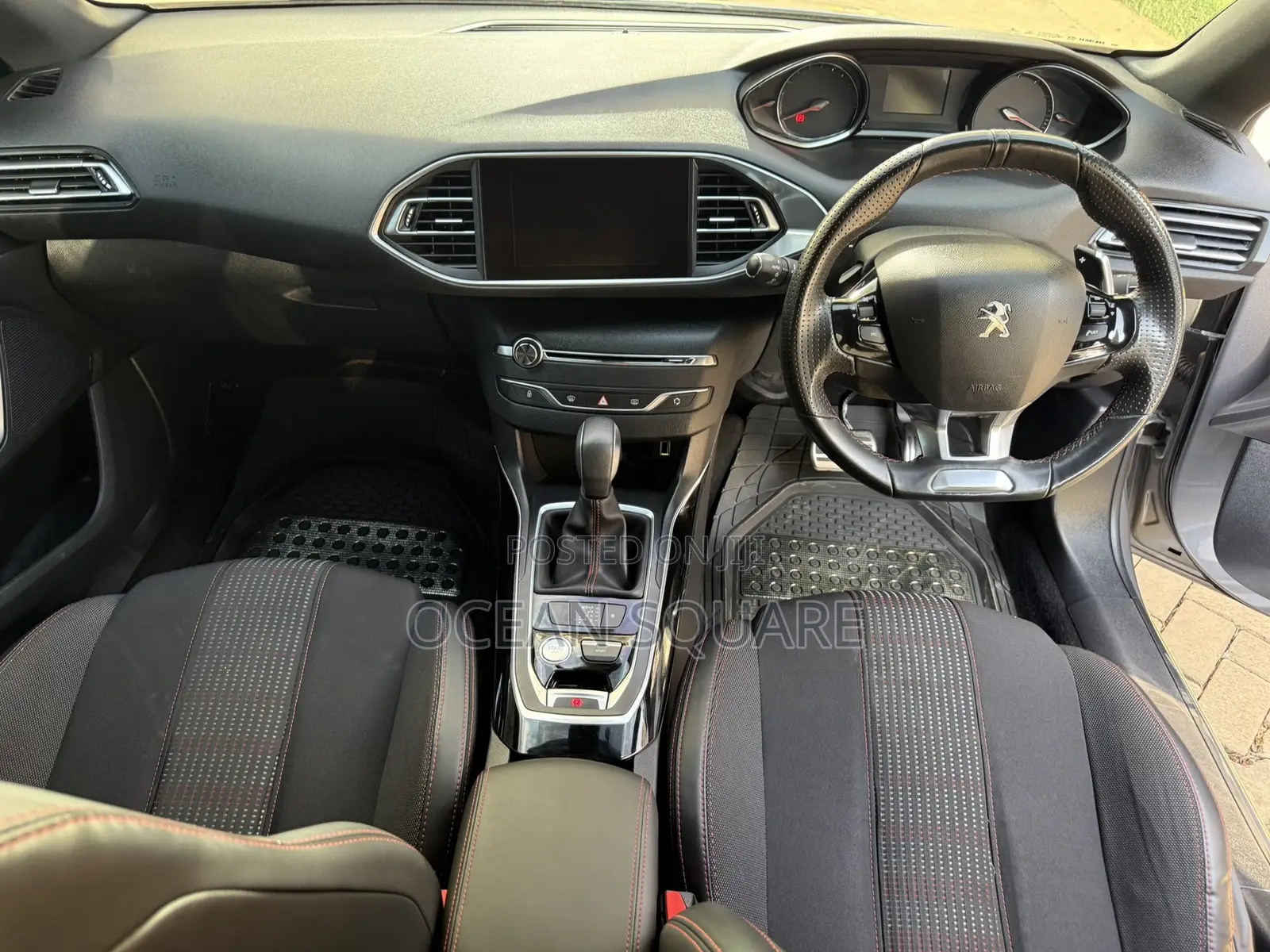 Peugeot 308 2018 Gray