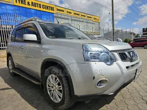 Nissan X-Trail 2012 Silver
