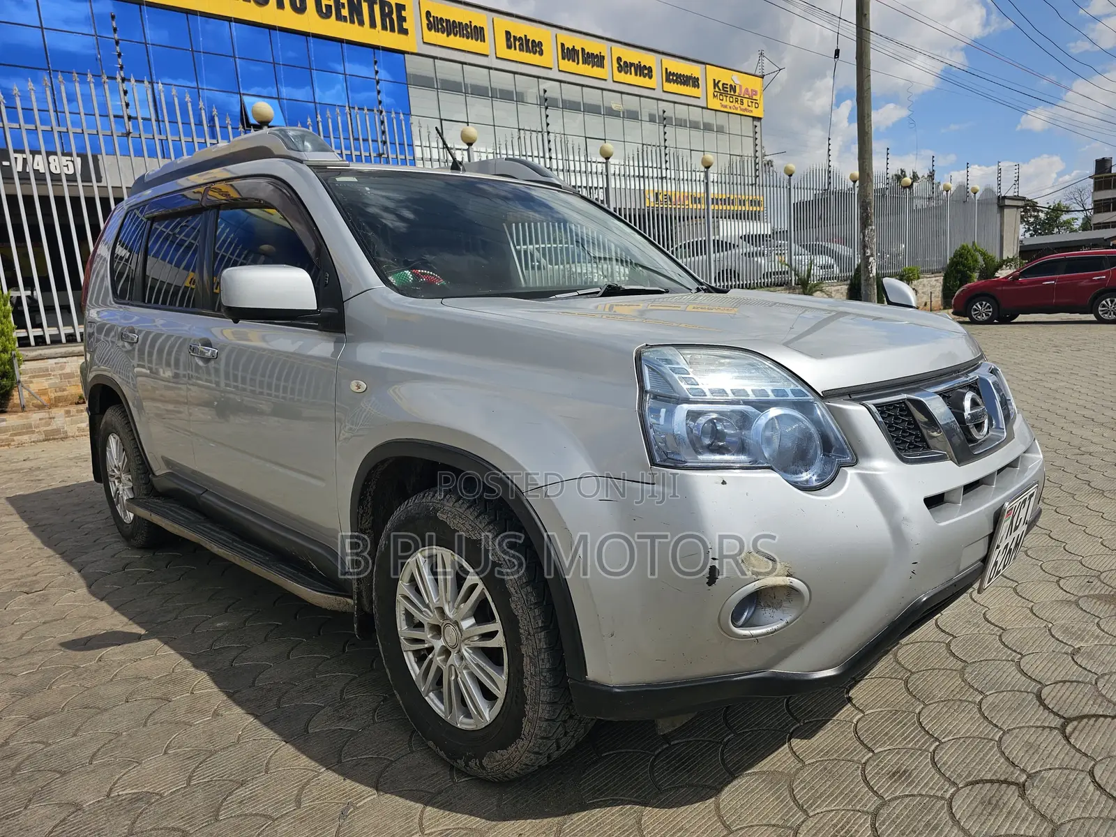 Nissan X-Trail 2012 Silver