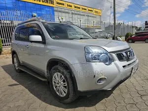 Nissan X-Trail 2012 Silver