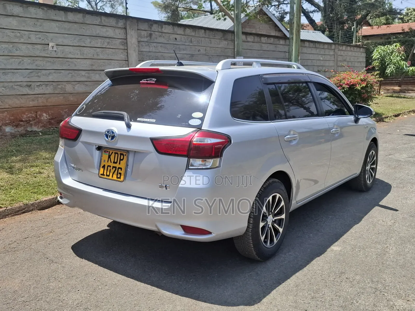Toyota Corolla Fielder 1.5 Hybrid FWD 2016 Silver