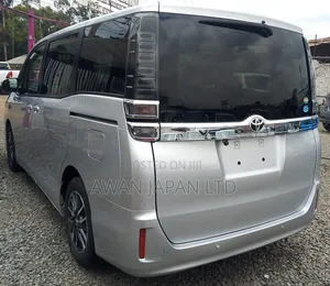 Toyota Voxy V 2WD 8-Seater 2019 Silver