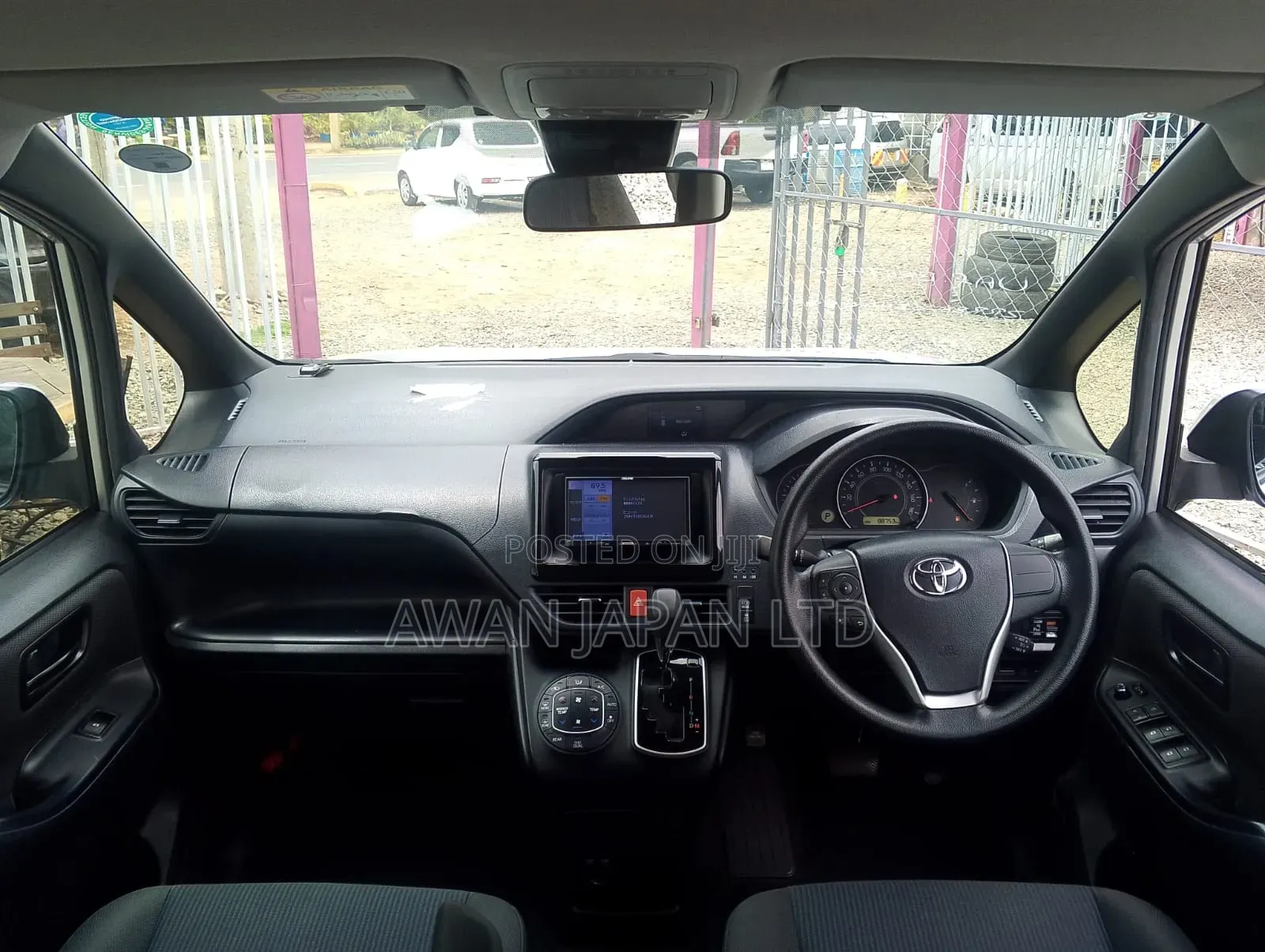 Toyota Voxy V 2WD 8-Seater 2019 Silver