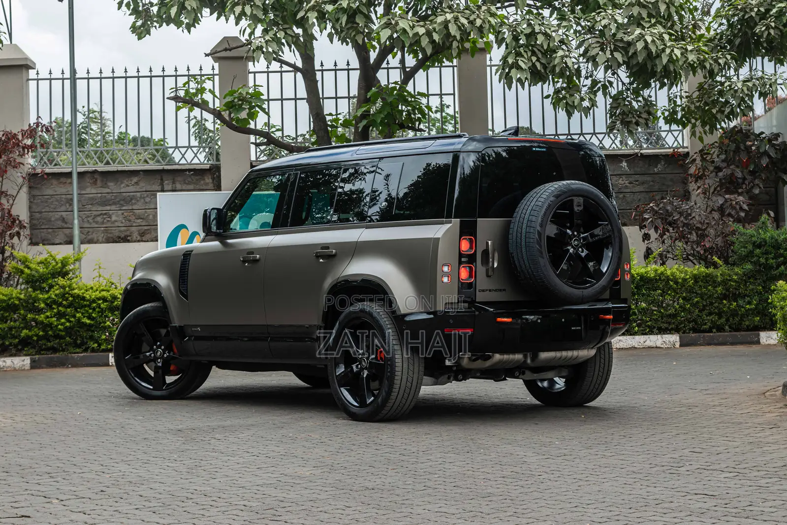 Land Rover Defender 2020 Brown