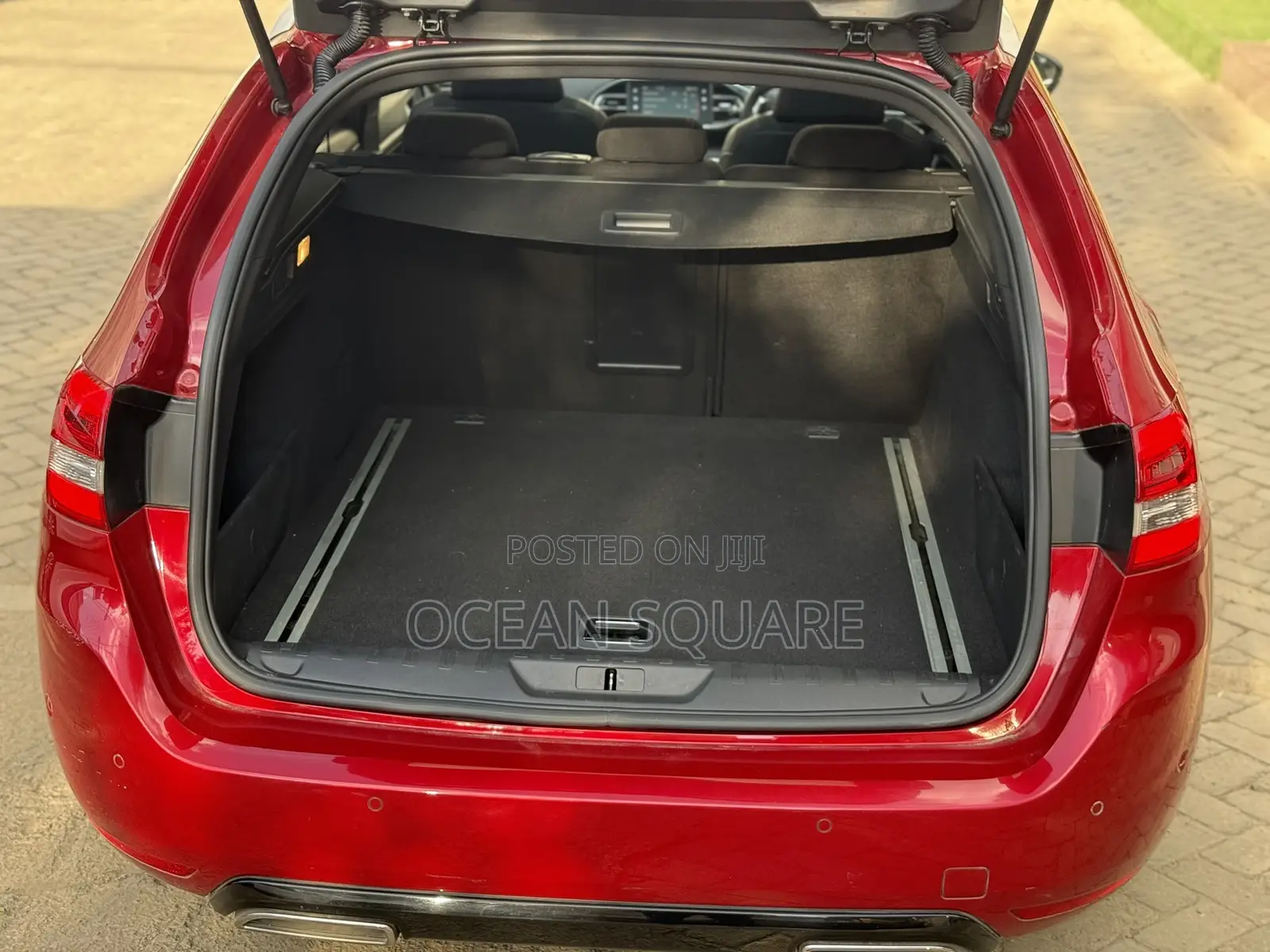 Peugeot 308 2019 Red