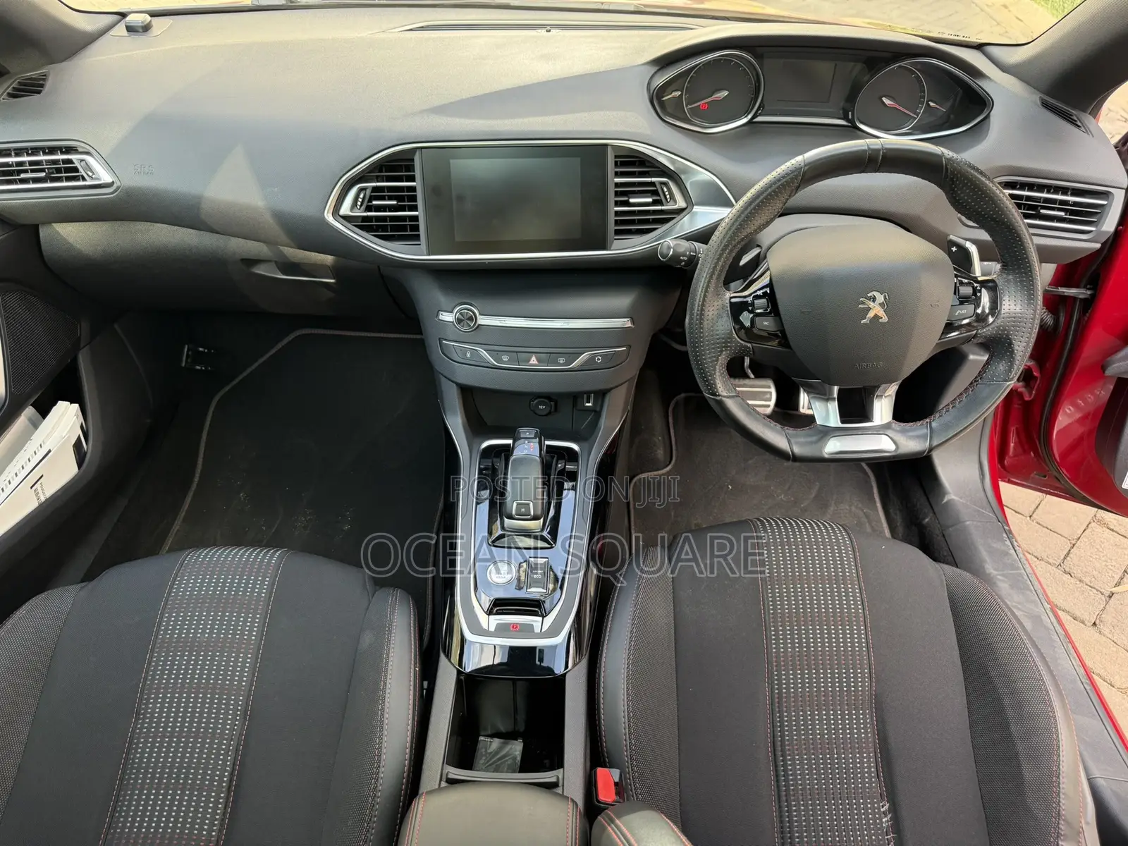Peugeot 308 2019 Red