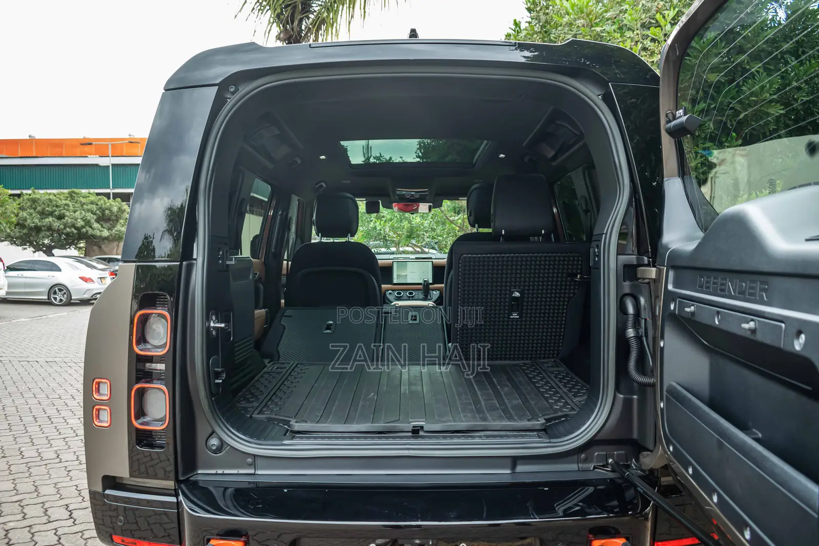 Land Rover Defender 2020 Brown