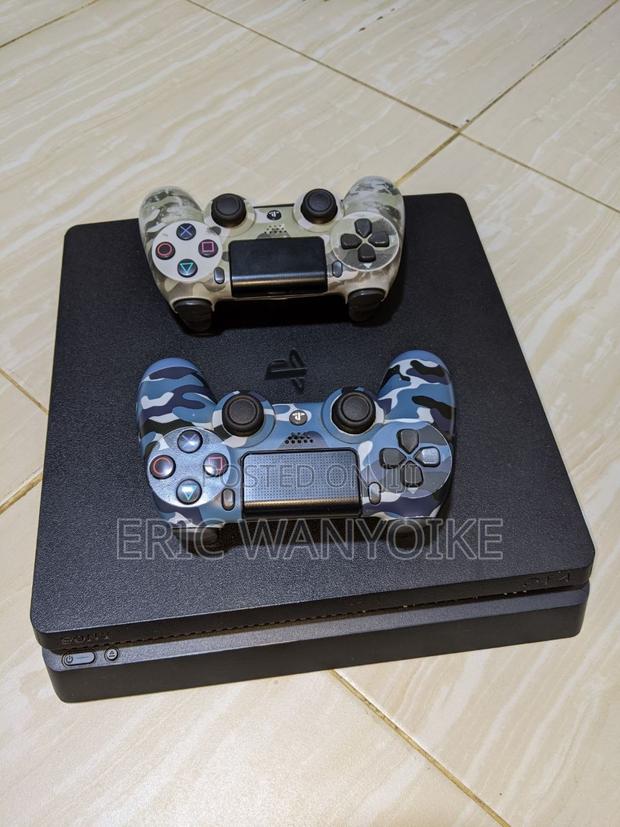 Ps4 Slim 1TB Chipped 10 Games Installed