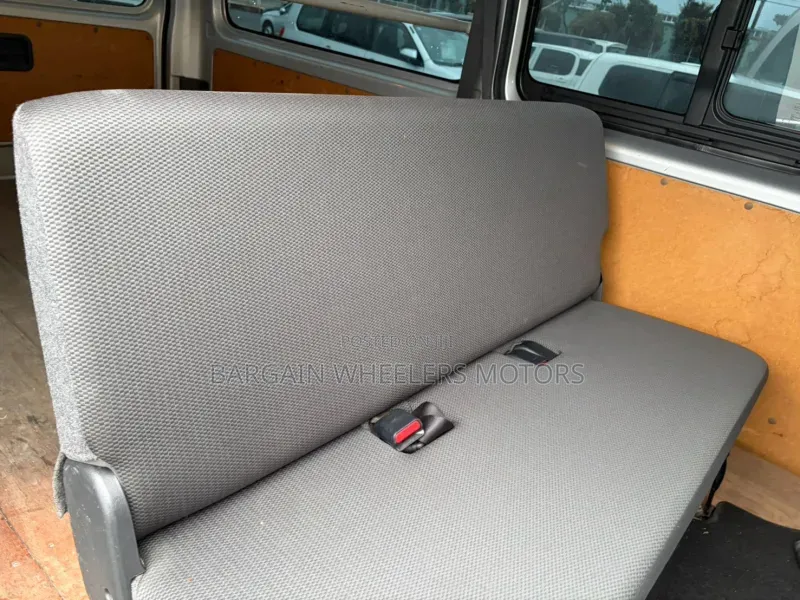 Toyota HiAce 2019 Silver
