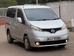 Nissan NP200 2009 Silver
