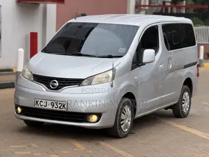 Nissan NP200 2009 Silver