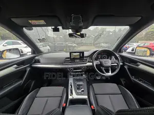 Audi Q5 2.0T Premium AWD quattro 2018 White
