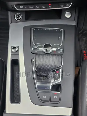 Audi Q5 2.0T Premium AWD quattro 2018 White