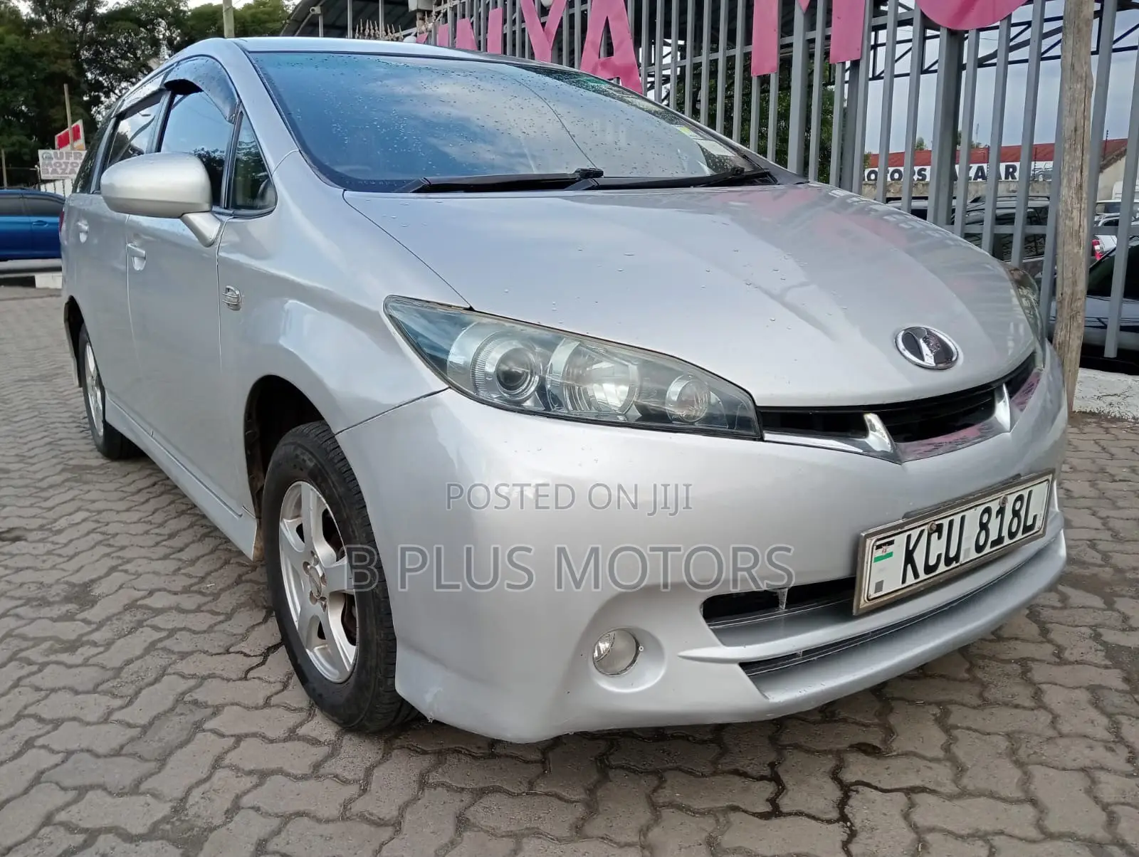 Toyota Wish 2012 Silver
