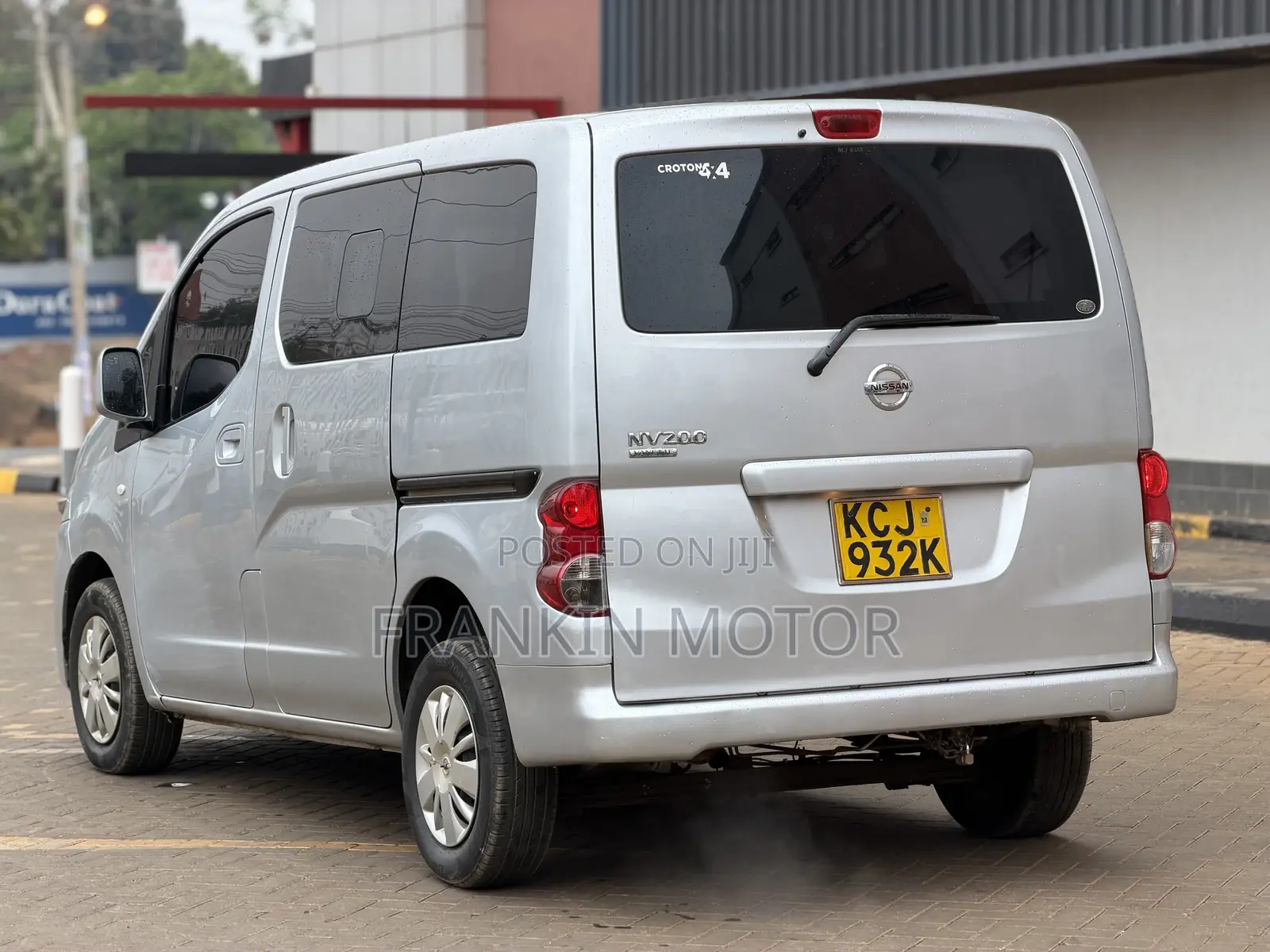 Nissan NP200 2009 Silver