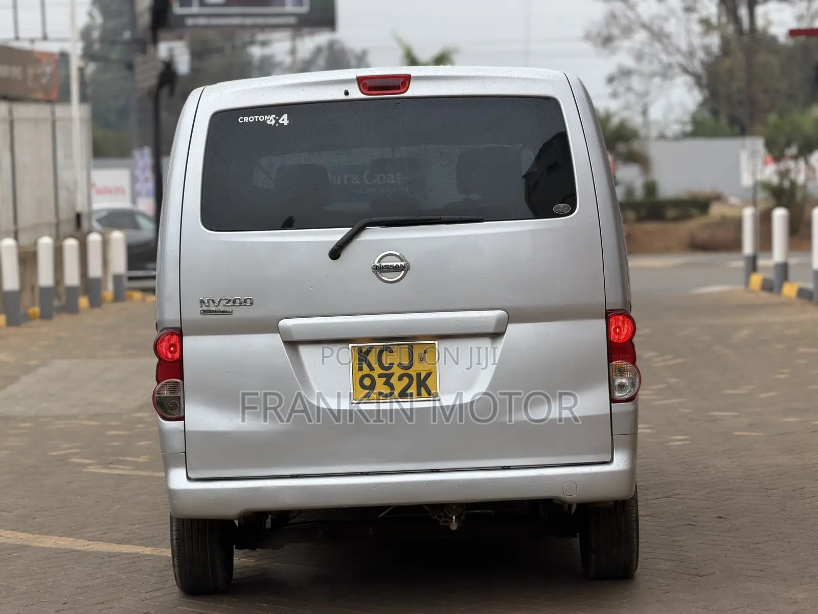 Nissan NP200 2009 Silver