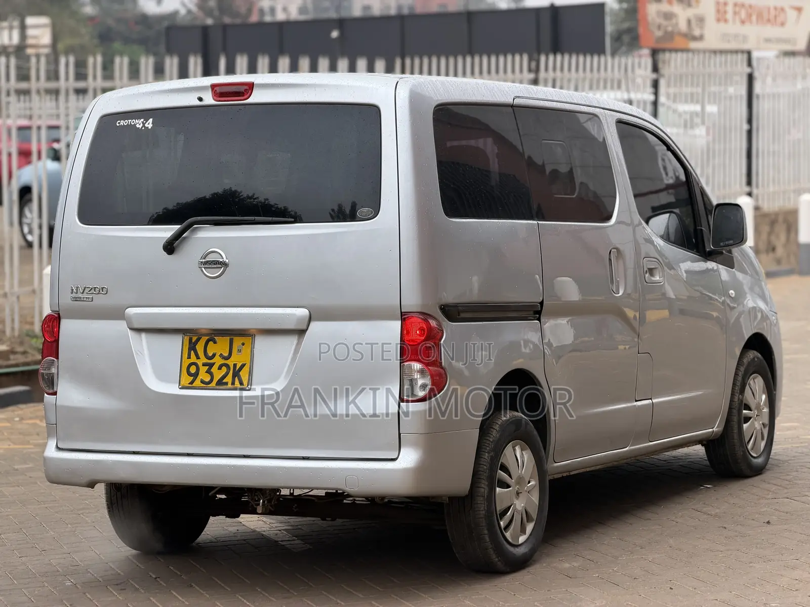 Nissan NP200 2009 Silver