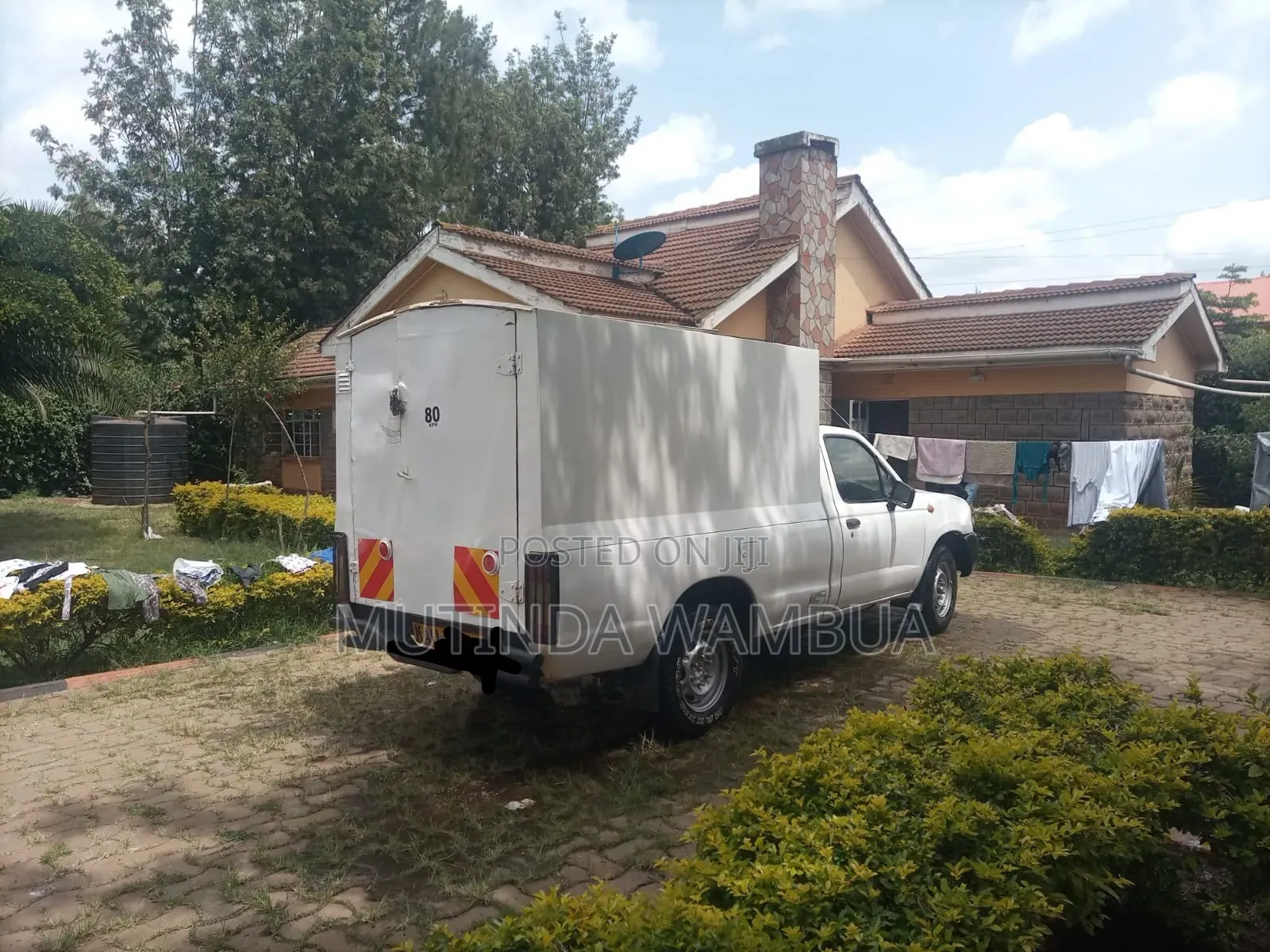 Nissan Hardbody 2005 White