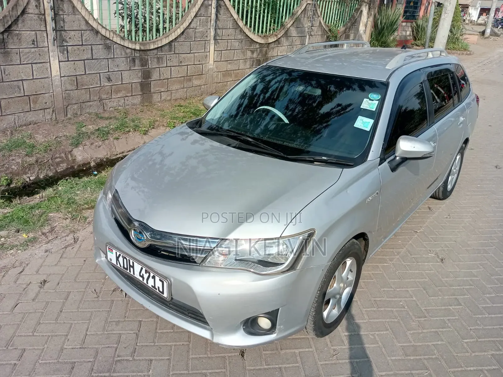 Toyota Corolla Fielder 2015 Silver