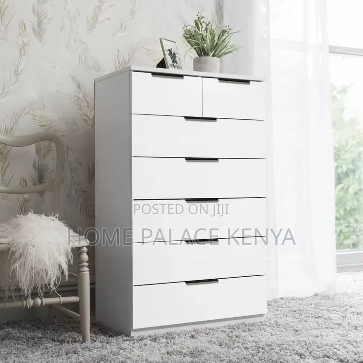 Chest of Drawers; Space Saving Chest of Drawers for Compact Bedrooms