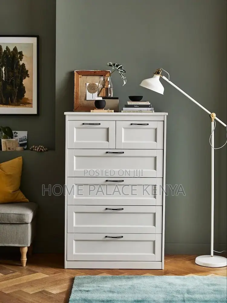 Chest of Drawers; Space Saving Chest of Drawers for Compact Bedrooms