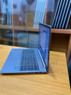 Laptop HP ZBook Studio G8 16GB Intel Core i7 SSD 512GB
